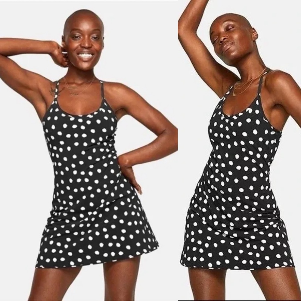 Outdoor Voices The Exercise Dress in Polka Dot Black & White